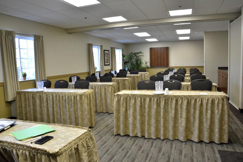 Hotel Cresthill Syracuse 3*