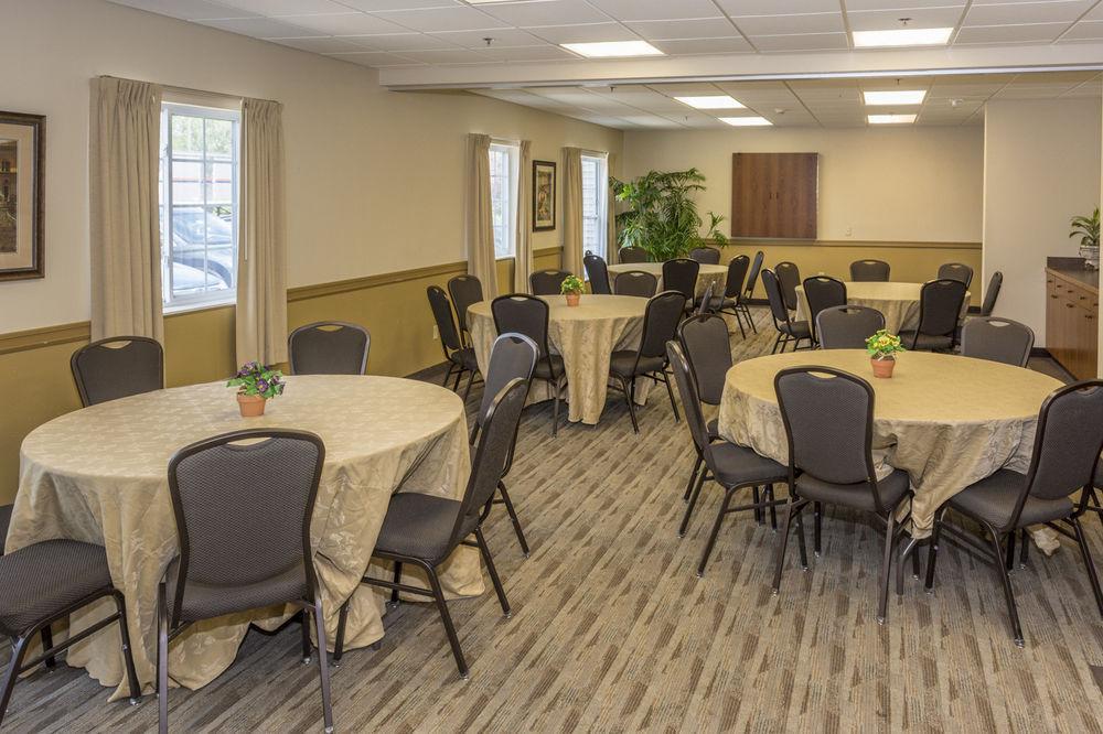 Hotel Cresthill Syracuse East Syracuse
