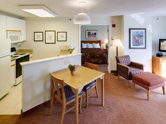 Hotel Cresthill Syracuse