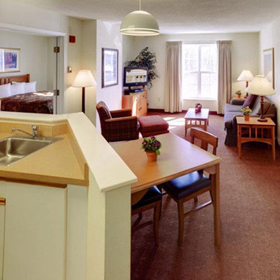 Cresthill Syracuse Hotel