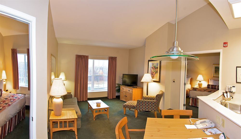 Cresthill Syracuse 3*
